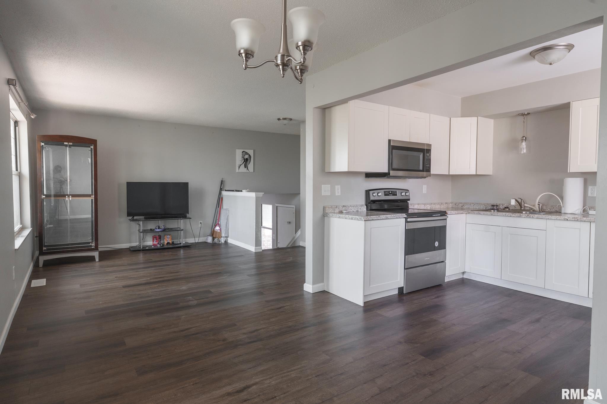 3601 W Saymore Lane, Peoria, Illinois image 14