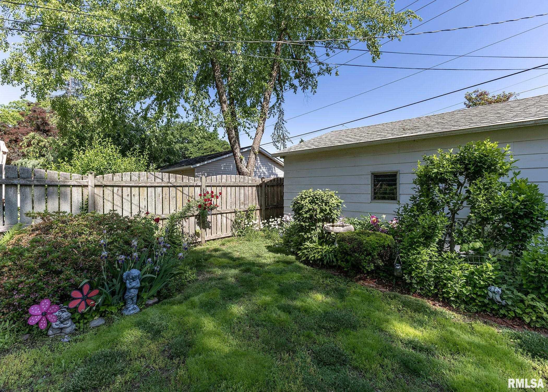 2455 19th Avenue, Rock Island, Illinois image 4