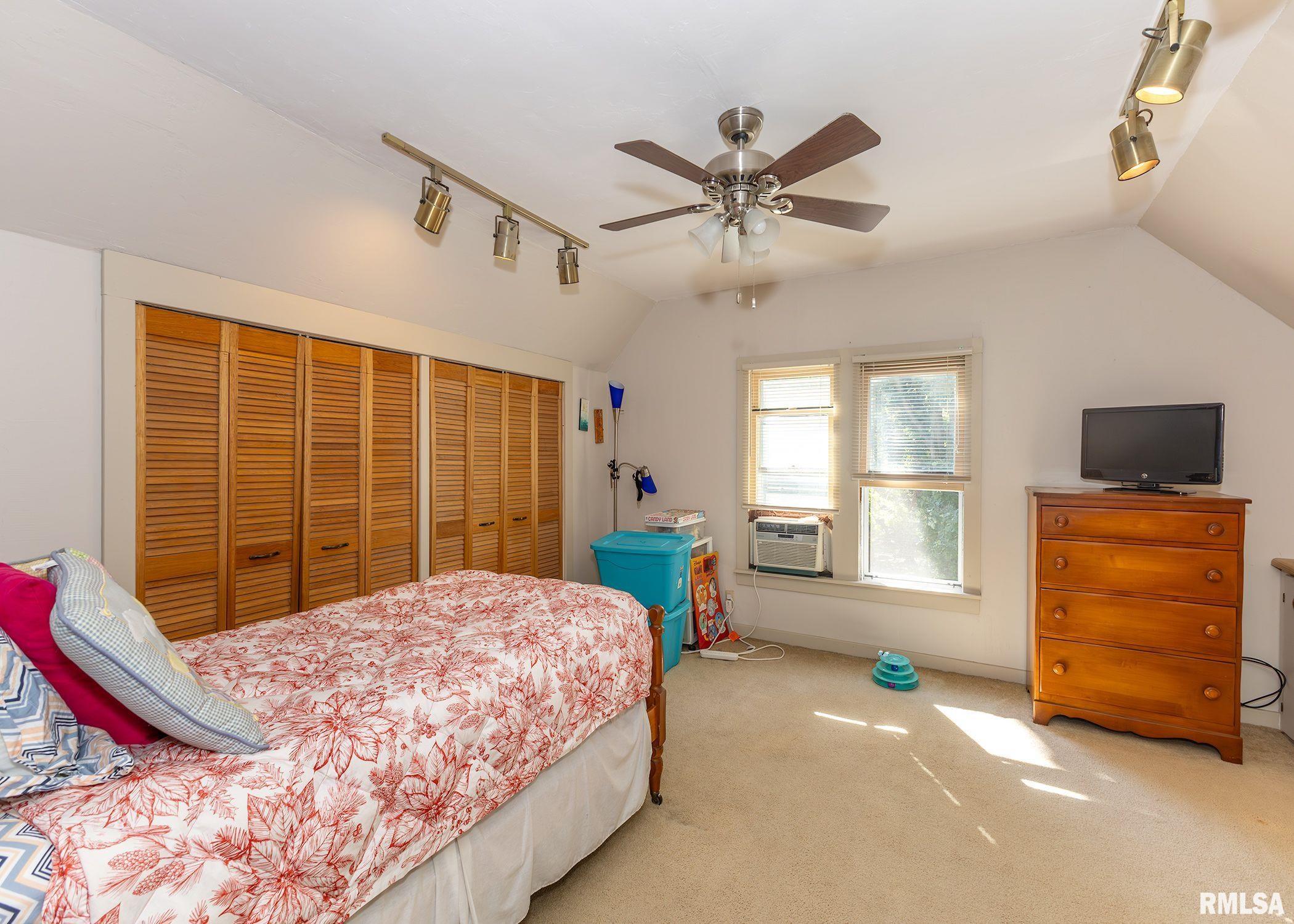 2455 19th Avenue, Rock Island, Illinois image 29