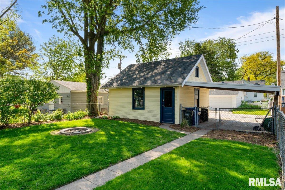 2739 E High Street, Davenport, Iowa image 8