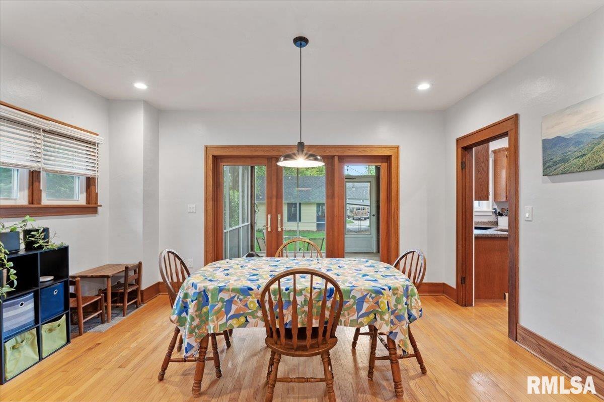 2739 E High Street, Davenport, Iowa image 23