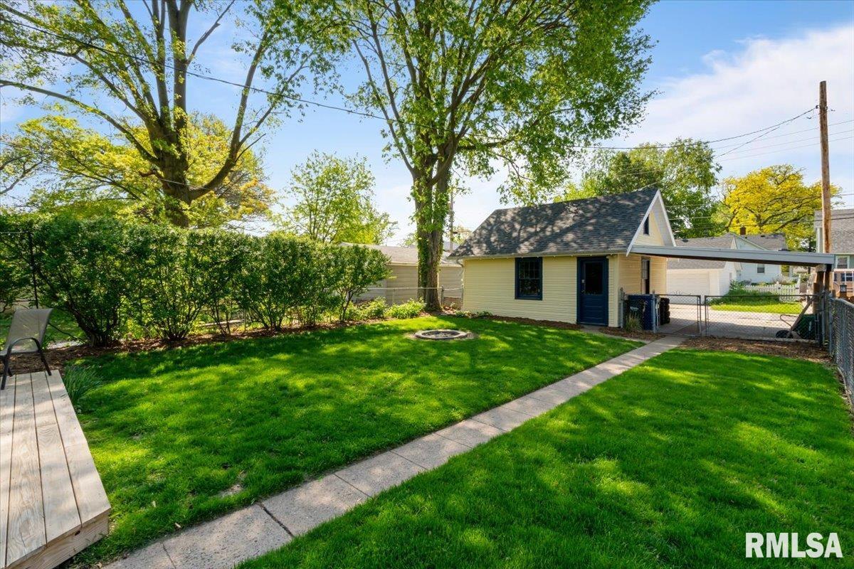 2739 E High Street, Davenport, Iowa image 10