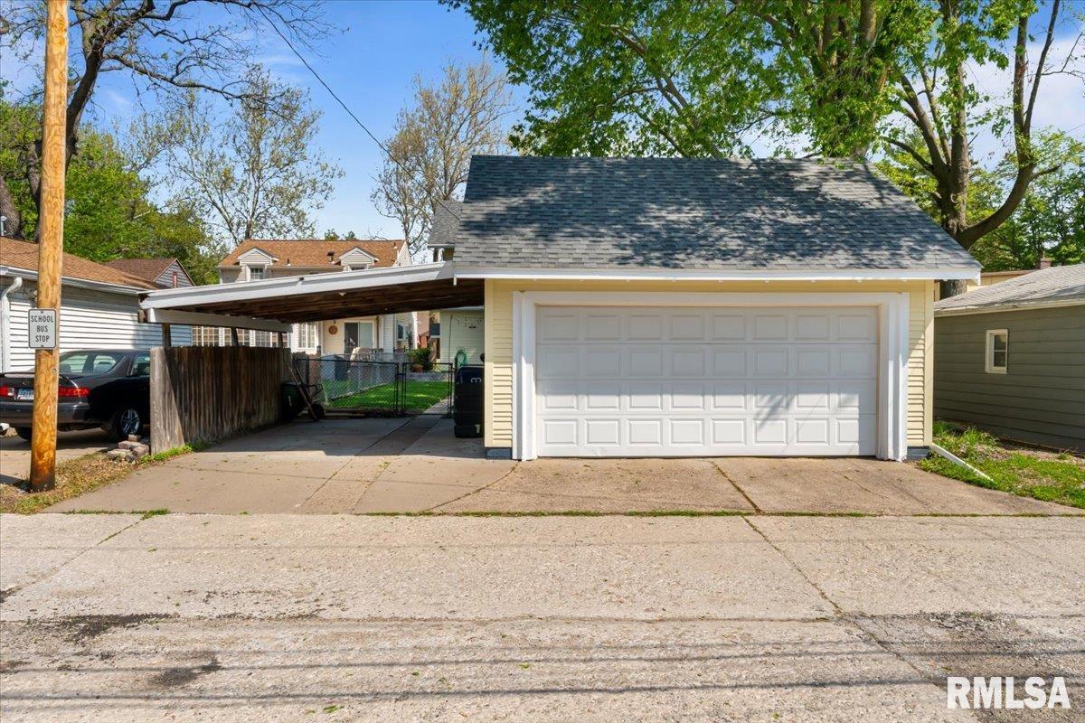 2739 E High Street, Davenport, Iowa image 11
