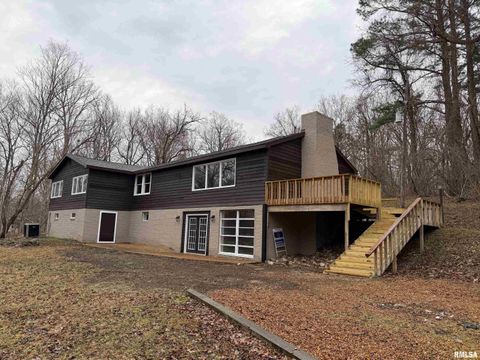 Homes For Sale - 378 Contentment Road<br/> Makanda, IL 62958