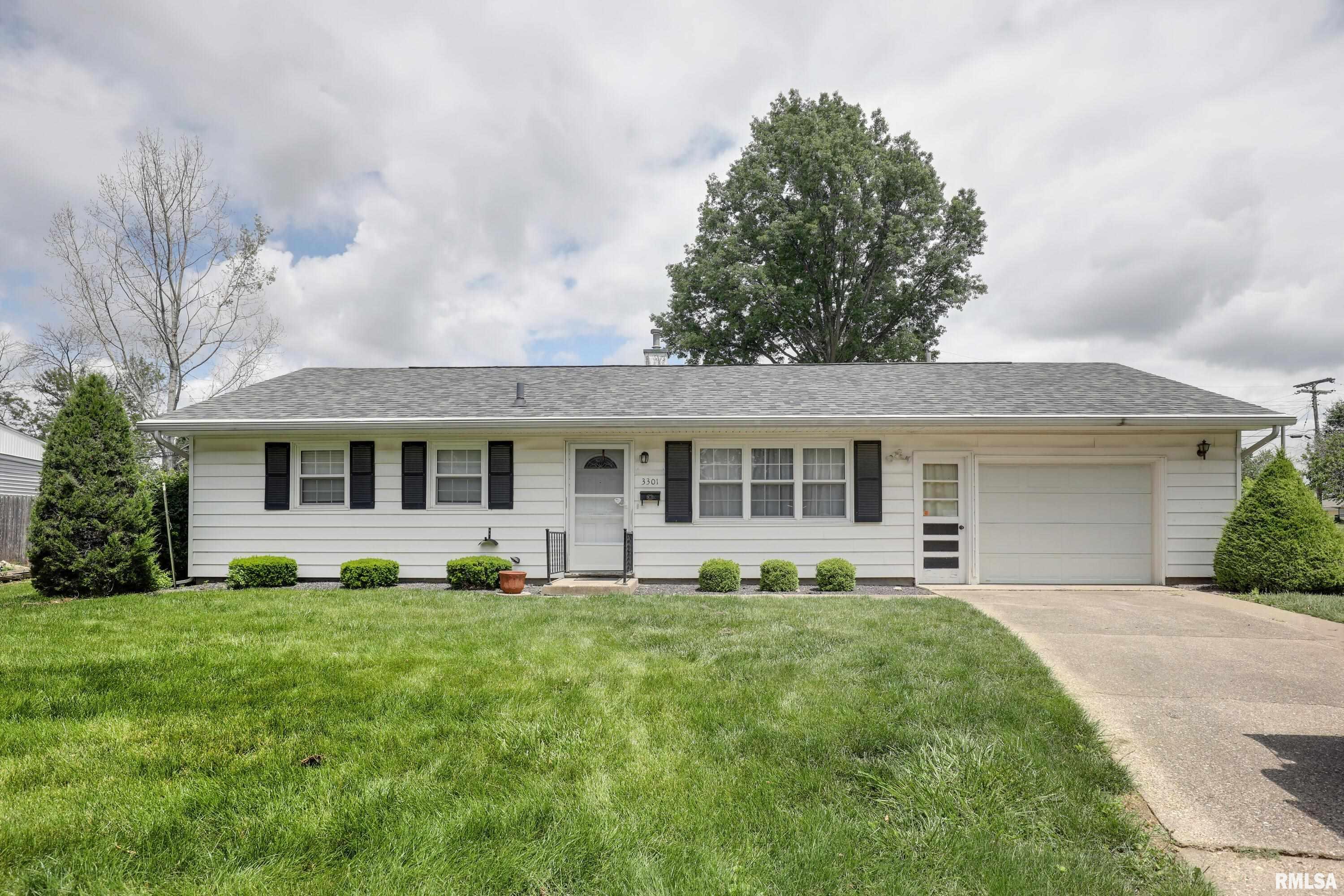 3301 N College Avenue, Quincy, Illinois image 1