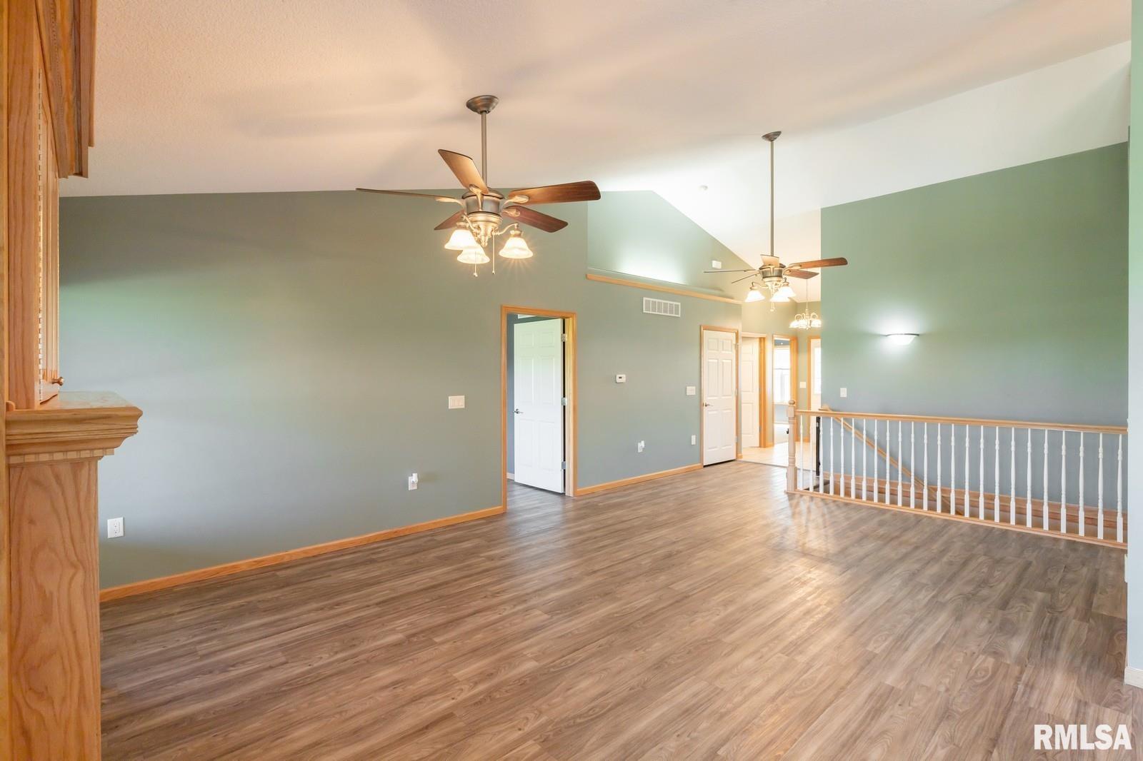 5421 Northwest Circle, Davenport, Iowa image 6