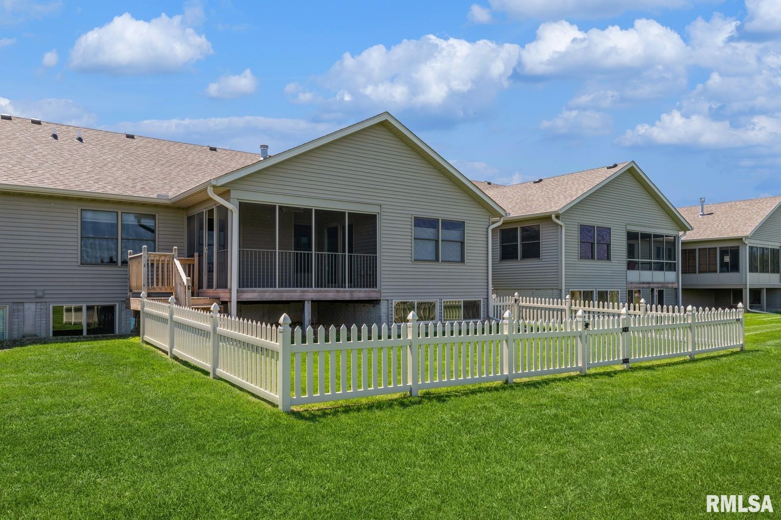 5421 Northwest Circle, Davenport, Iowa image 3