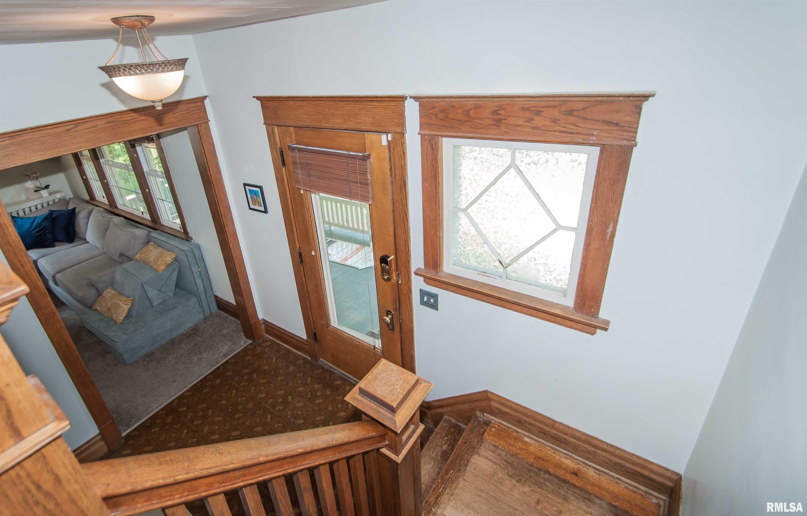 2326 13th Street, Moline, Illinois image 11