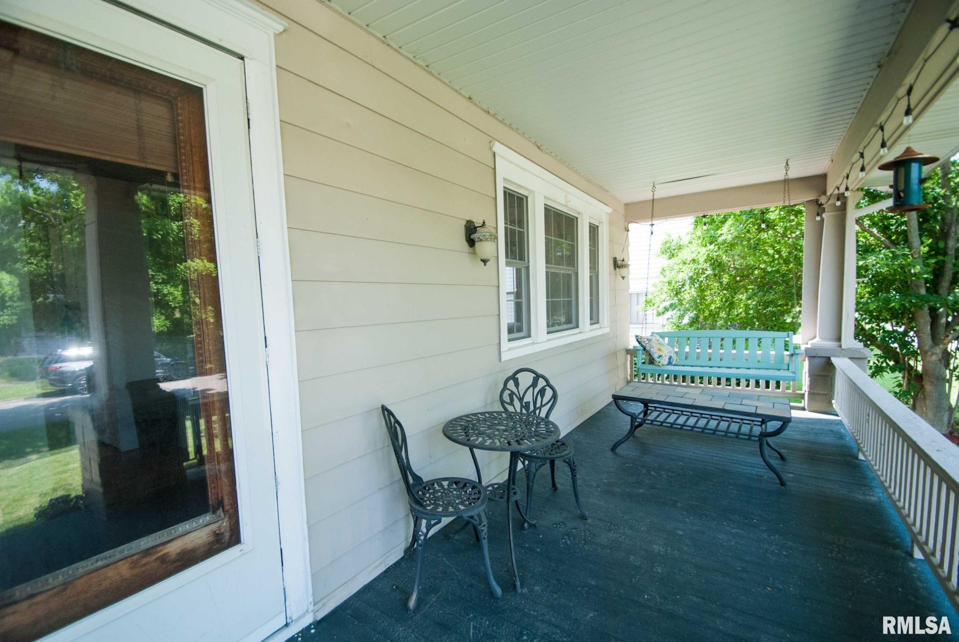 2326 13th Street, Moline, Illinois image 3