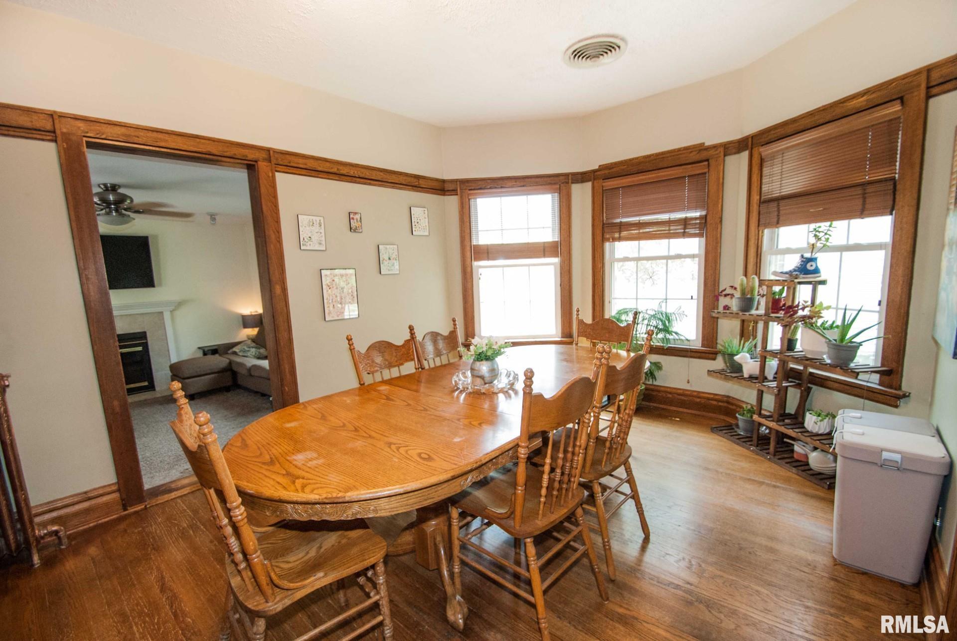 2326 13th Street, Moline, Illinois image 7