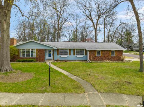 Photo of 6502 N POST OAK Road, Peoria, IL 61615 (MLS # PA1265644)