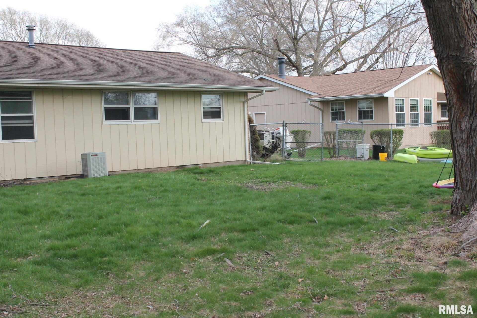 109 N 3rd Street, Colona, Illinois image 9