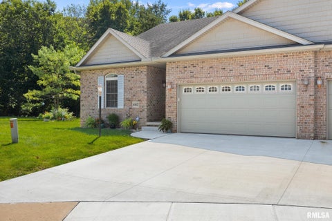Homes For Sale - 6502 N Queen Frances Lane #6502<br/> Peoria County, Peoria, IL 61615
