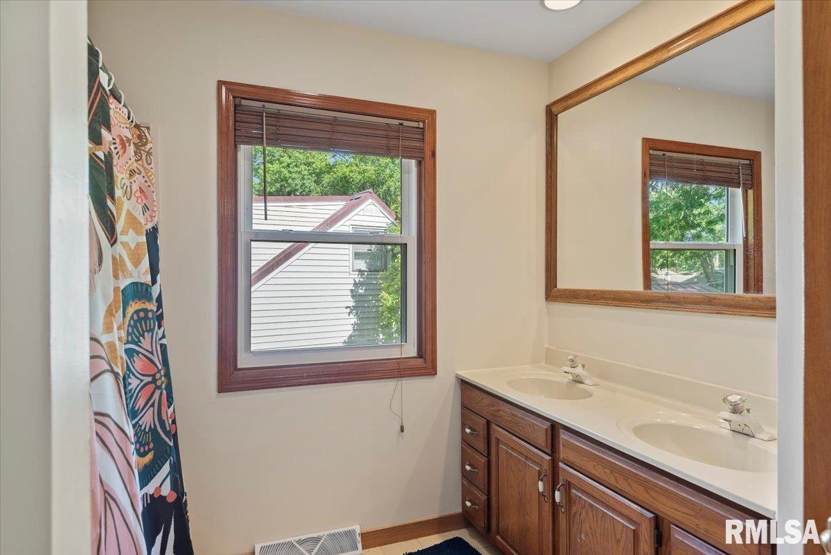 2024 Cambridge Road, Springfield, Illinois image 22
