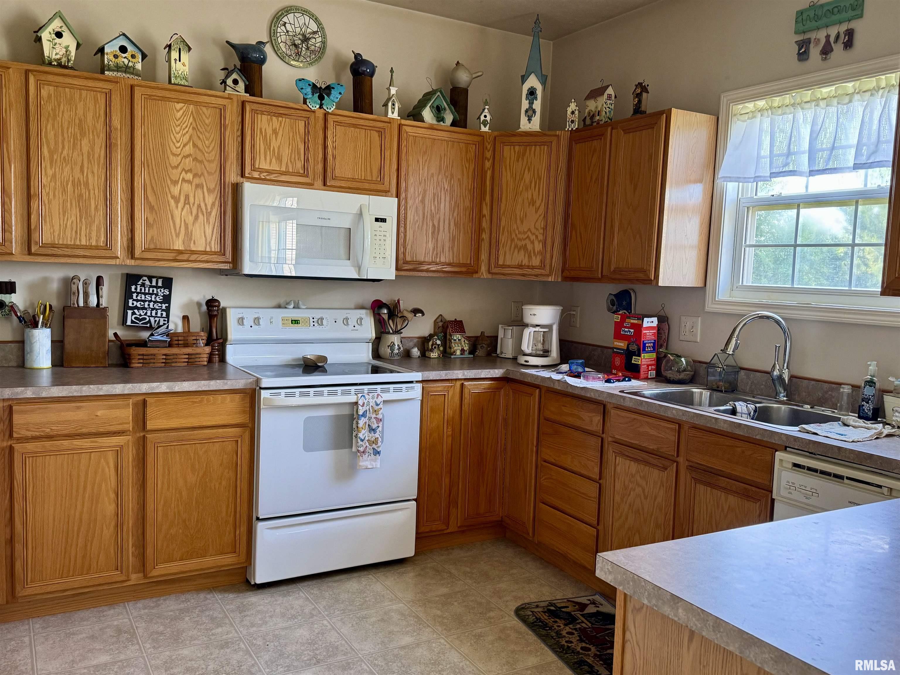 304 Podres Lane, Chatham, Illinois image 4