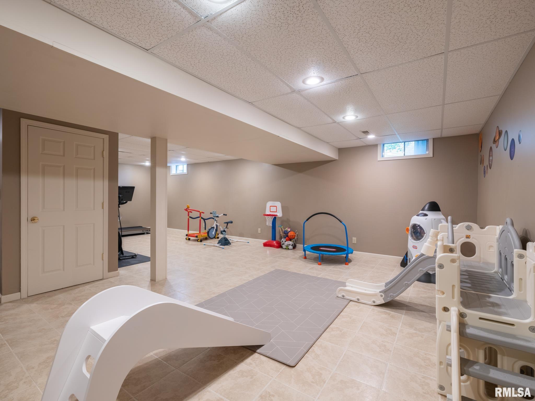 7085 N Aycliffe Drive, Peoria, Illinois image 49