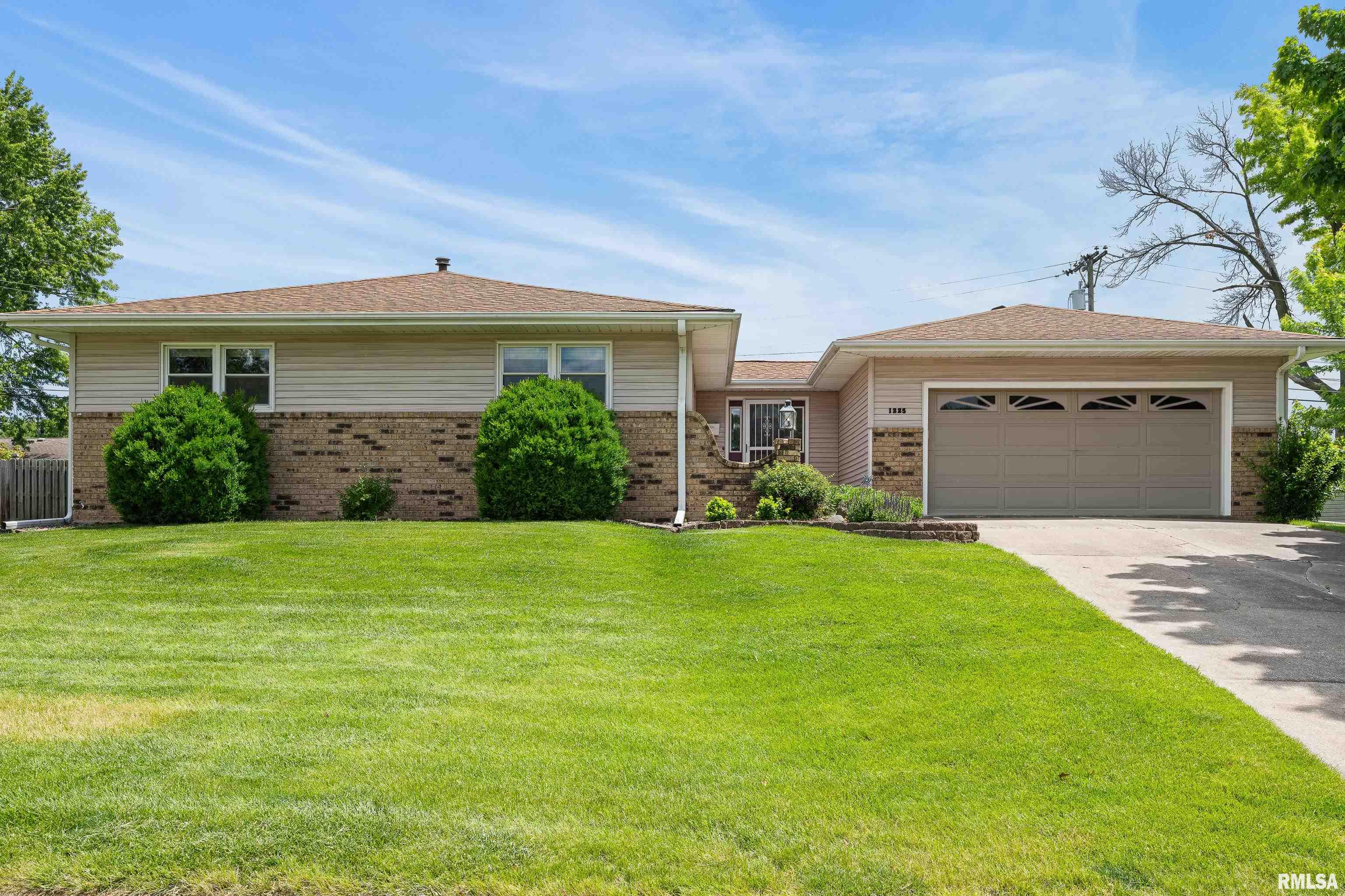 1225 5th Street West, Milan, Illinois image 1