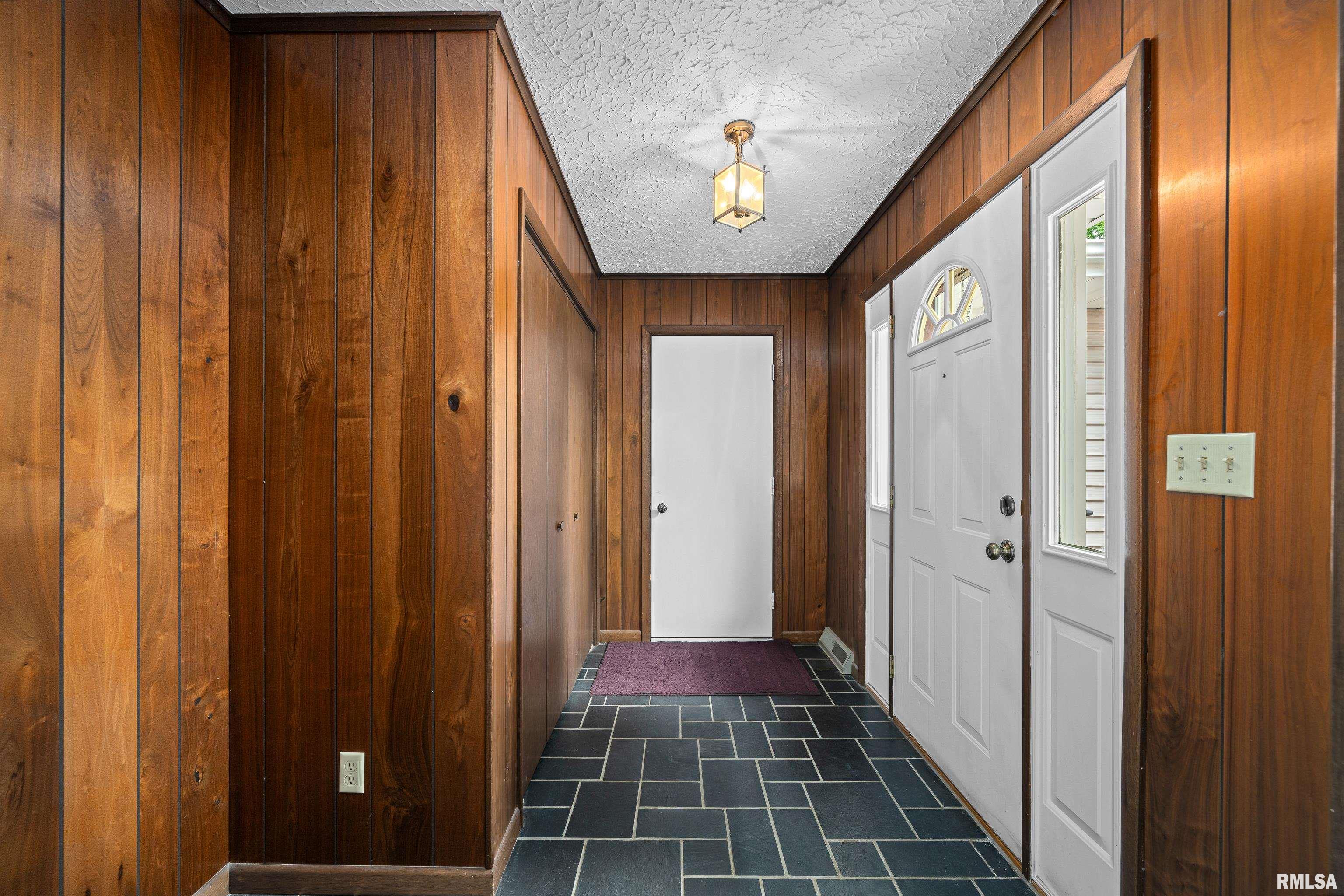1225 5th Street West, Milan, Illinois image 7