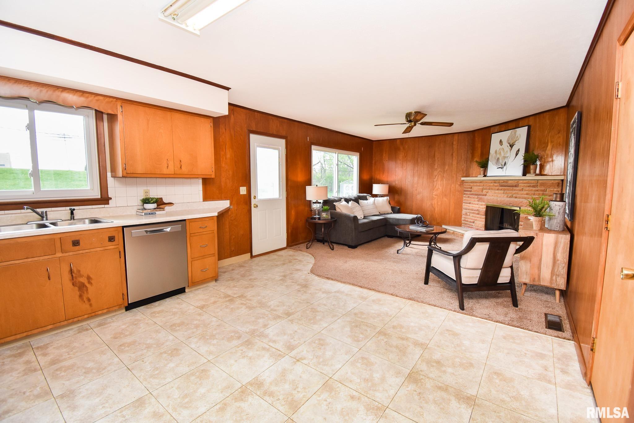 202 Gillman Avenue, Washington, Illinois image 10