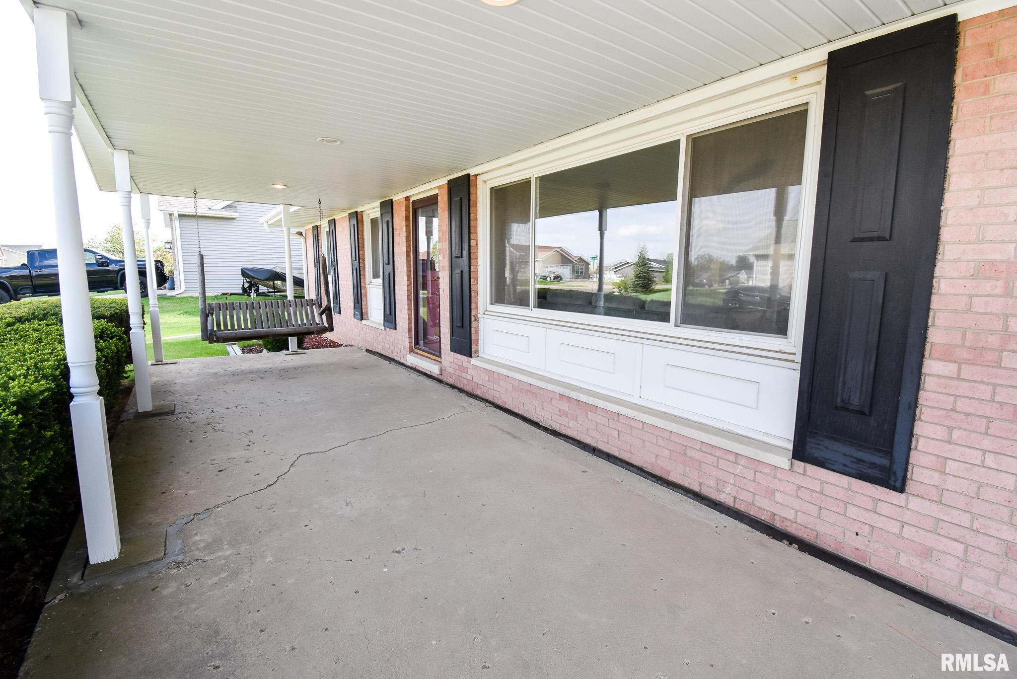202 Gillman Avenue, Washington, Illinois image 3