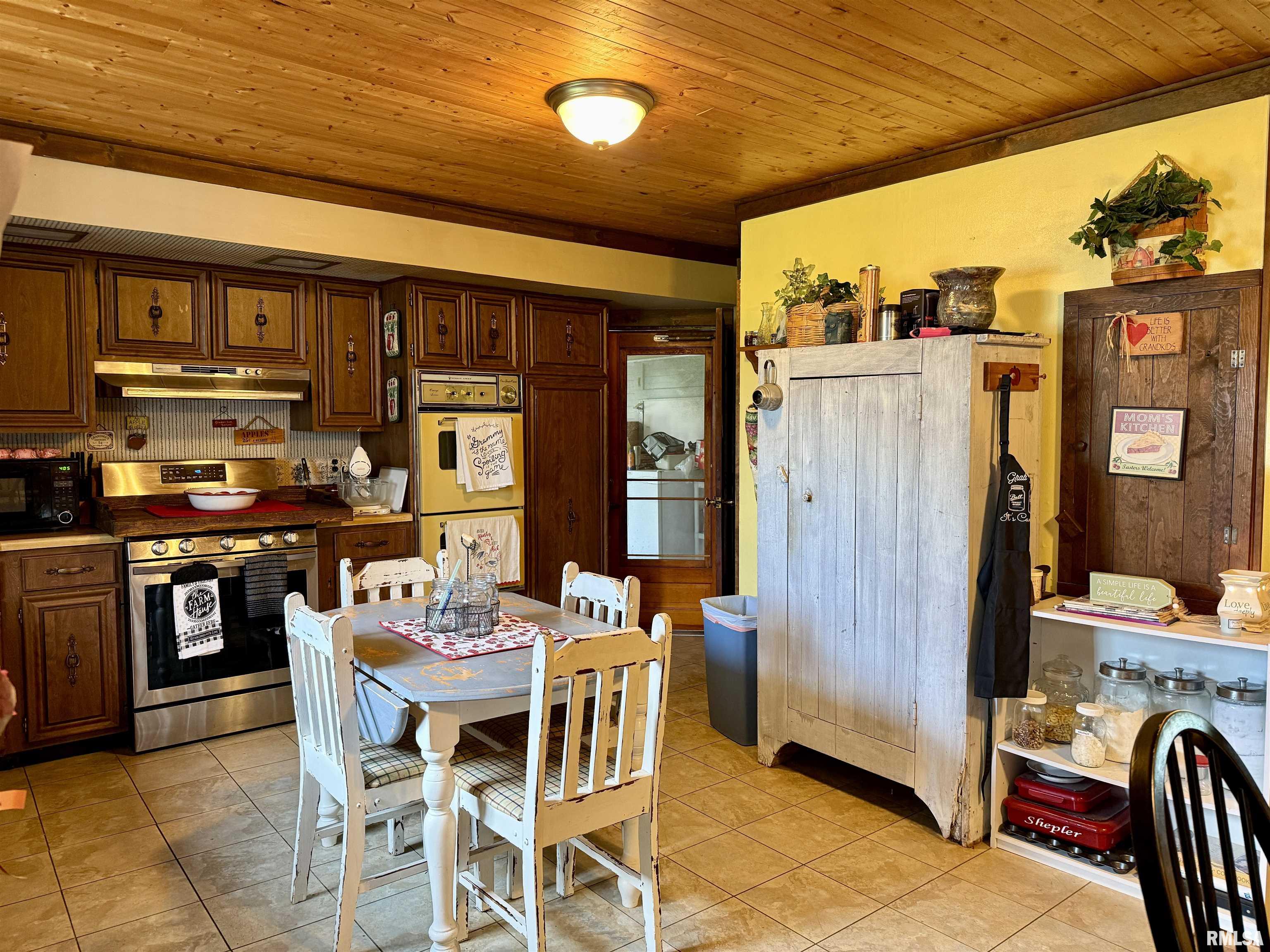 8806 Unionville Road, Brookport, Illinois image 9