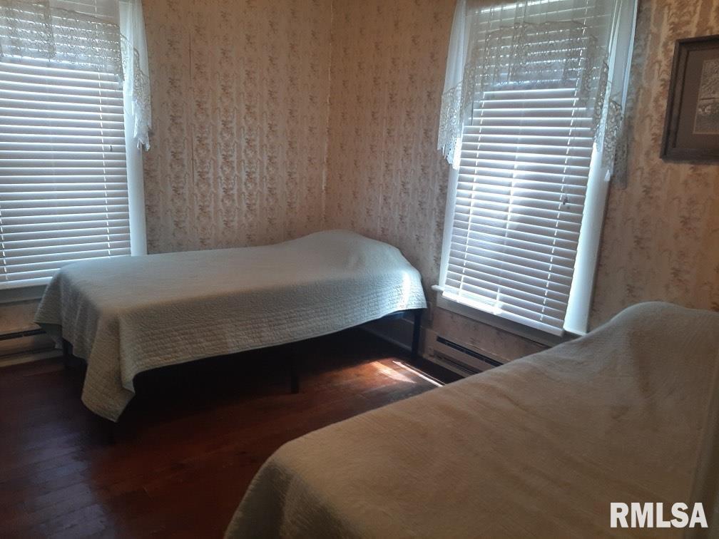 504 W Sylvester Avenue, Christopher, Illinois image 7