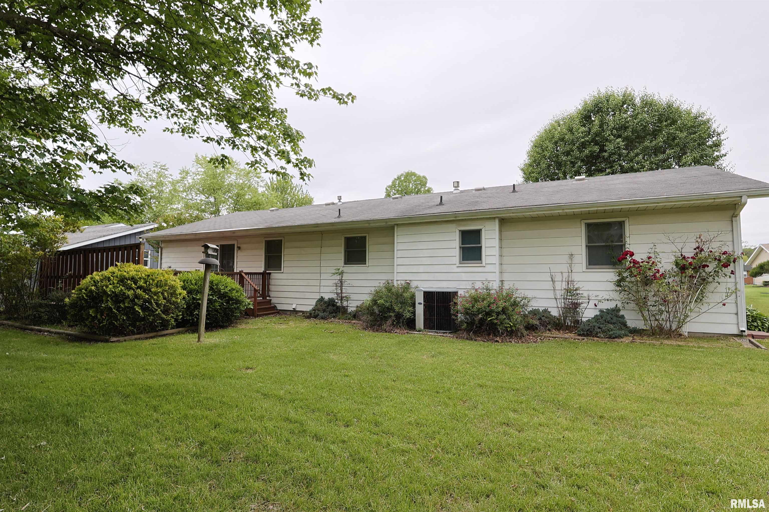 310 Woodland Drive, Salem, Illinois image 13