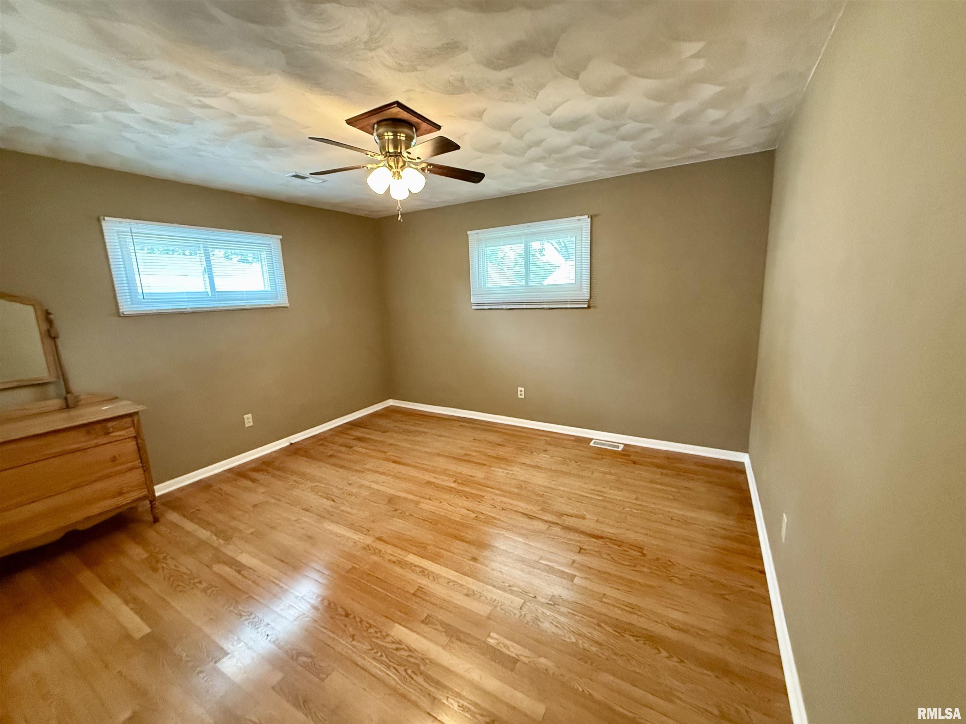538 Greenview Avenue, Colona, Illinois image 6
