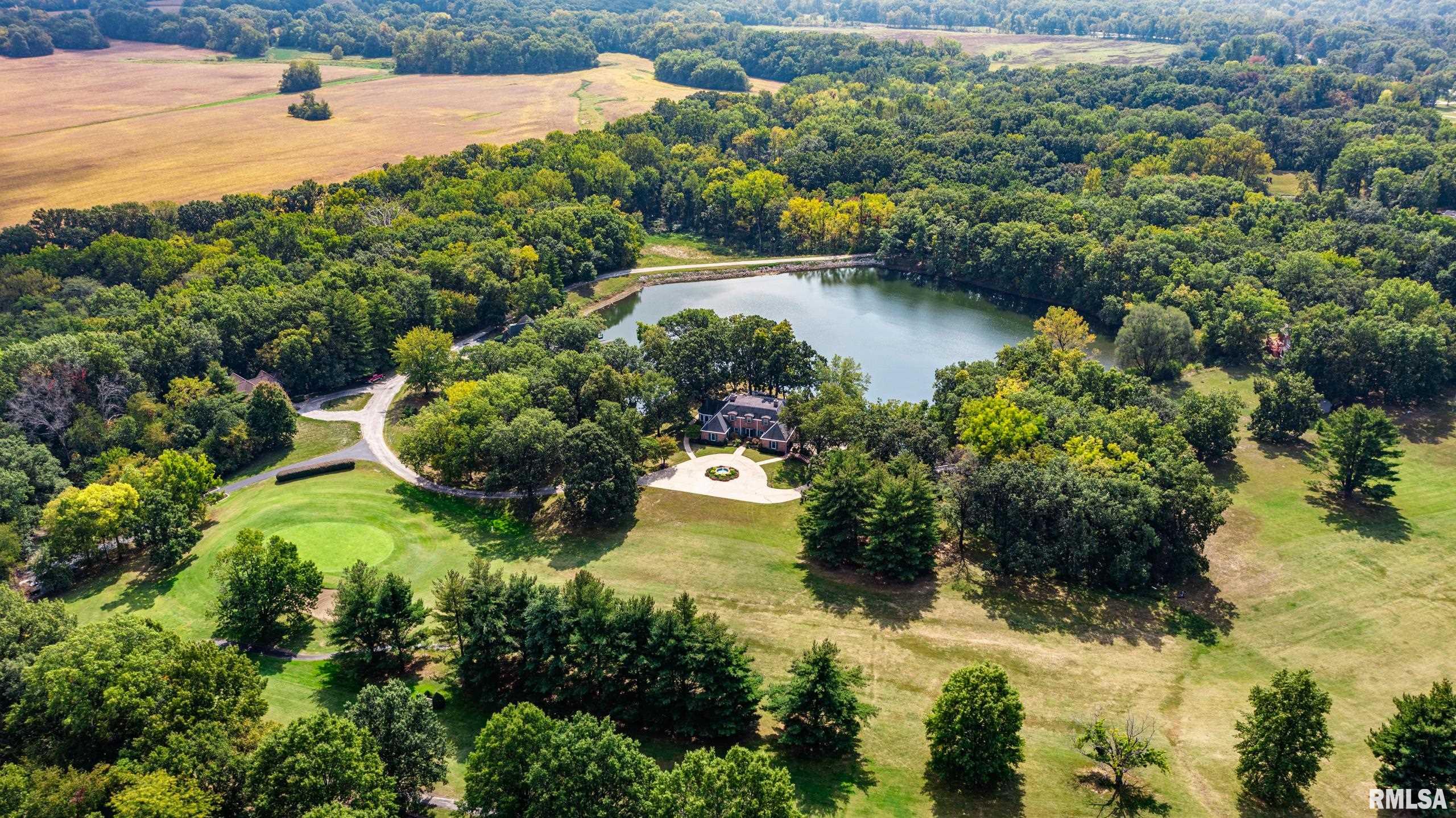 18994 Country Club Lane, Carlinville, Illinois image 28