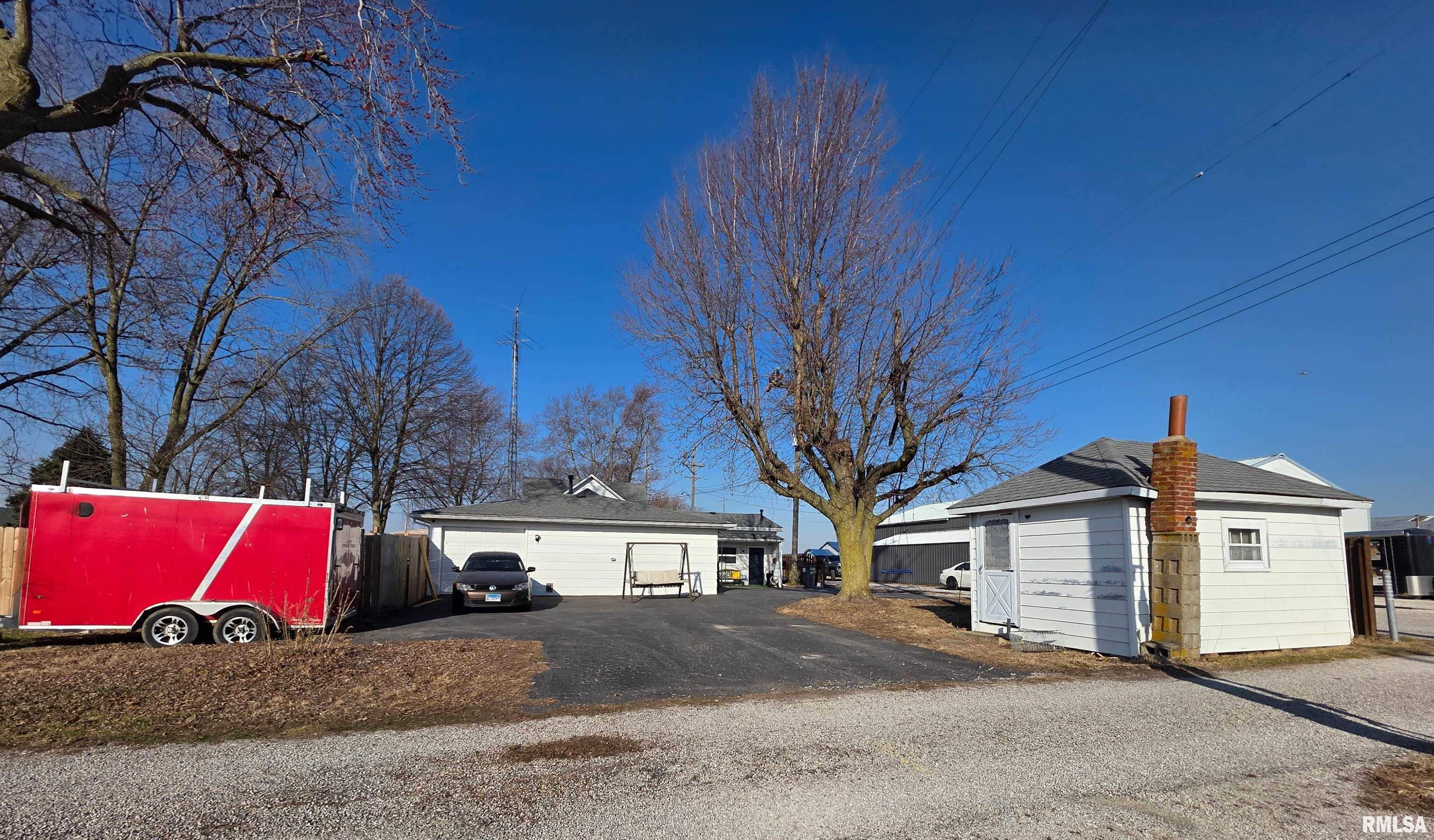 660 N 3rd Street, Girard, Illinois image 46