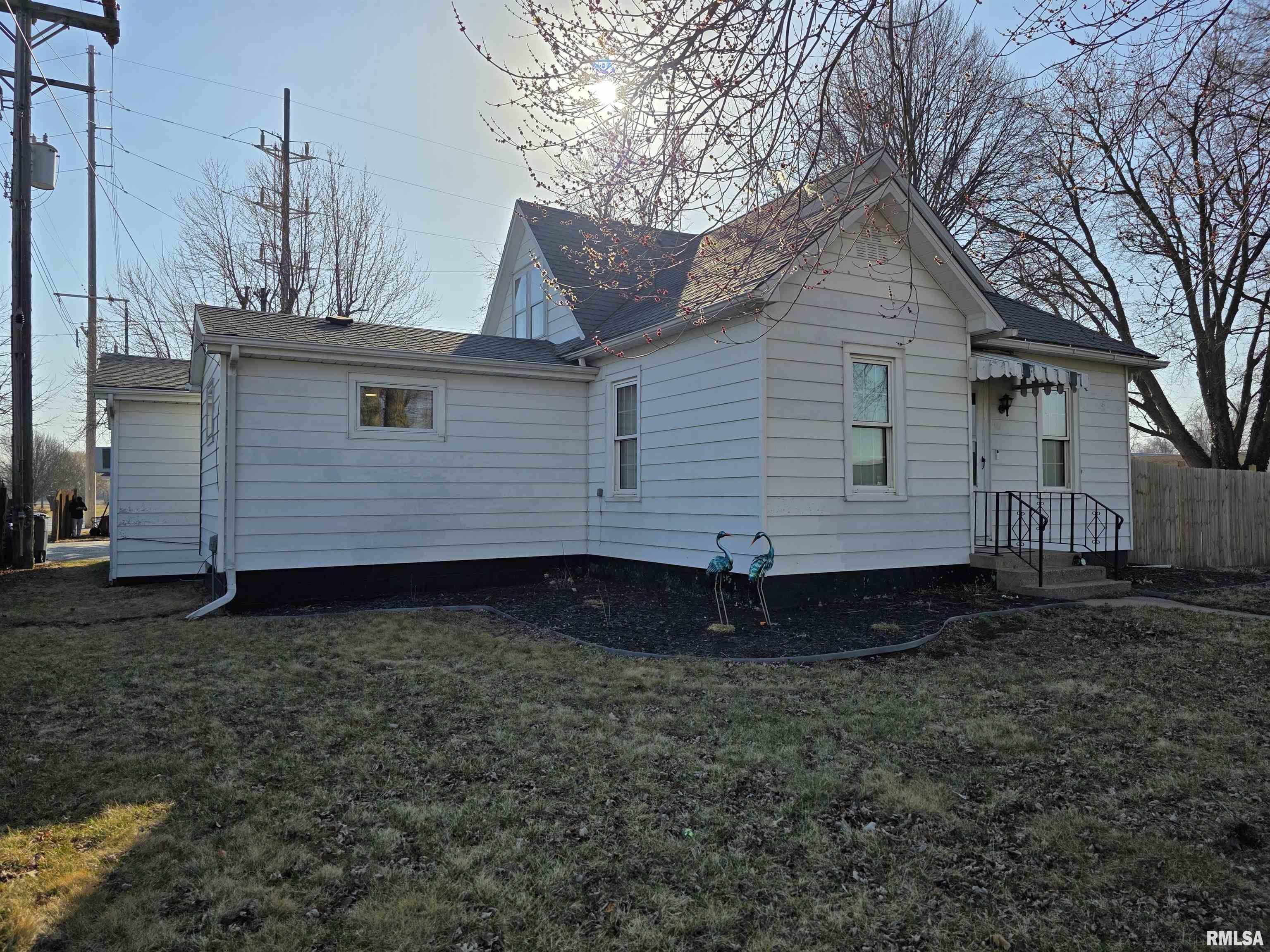 660 N 3rd Street, Girard, Illinois image 47