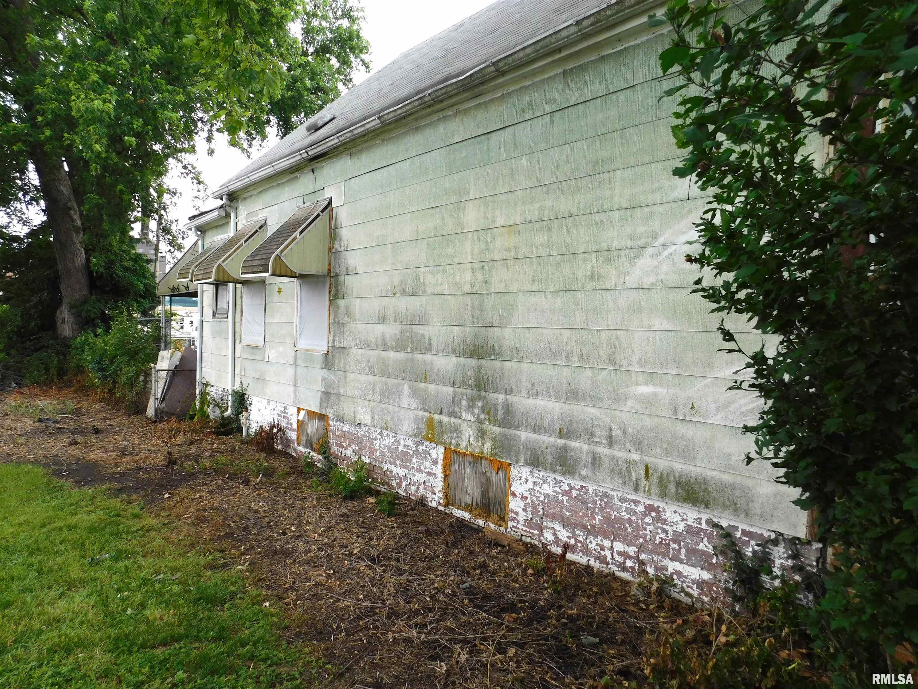 208 W Reynolds Street, Springfield, Illinois image 17