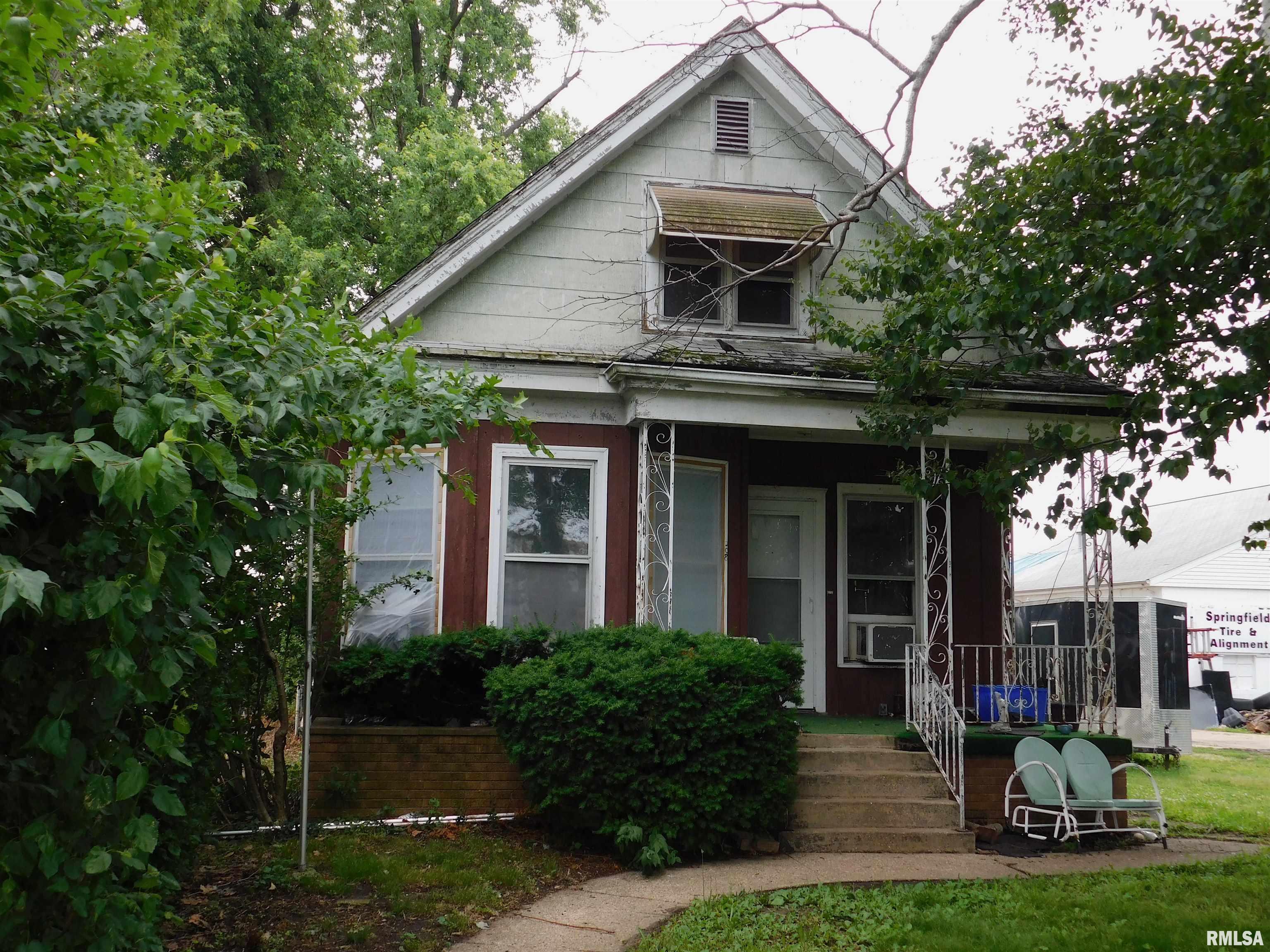 208 W Reynolds Street, Springfield, Illinois image 1