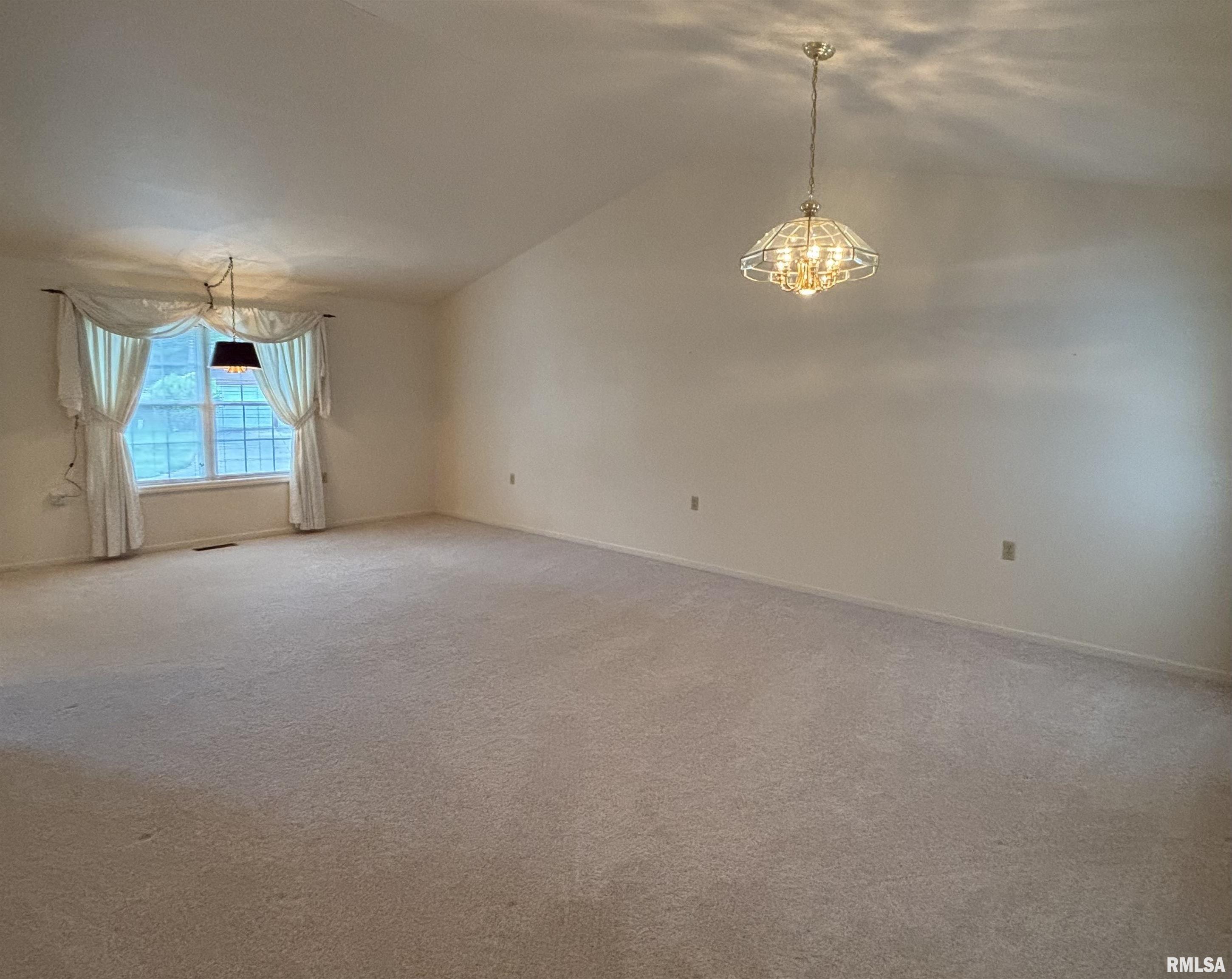 617 Cypress Lane, Galesburg, Illinois image 8