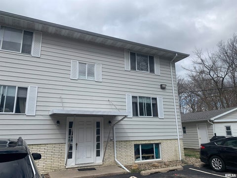Apartment For Rent - 928 S Stewart Street #8<br/> Creve Coeur, IL 61610