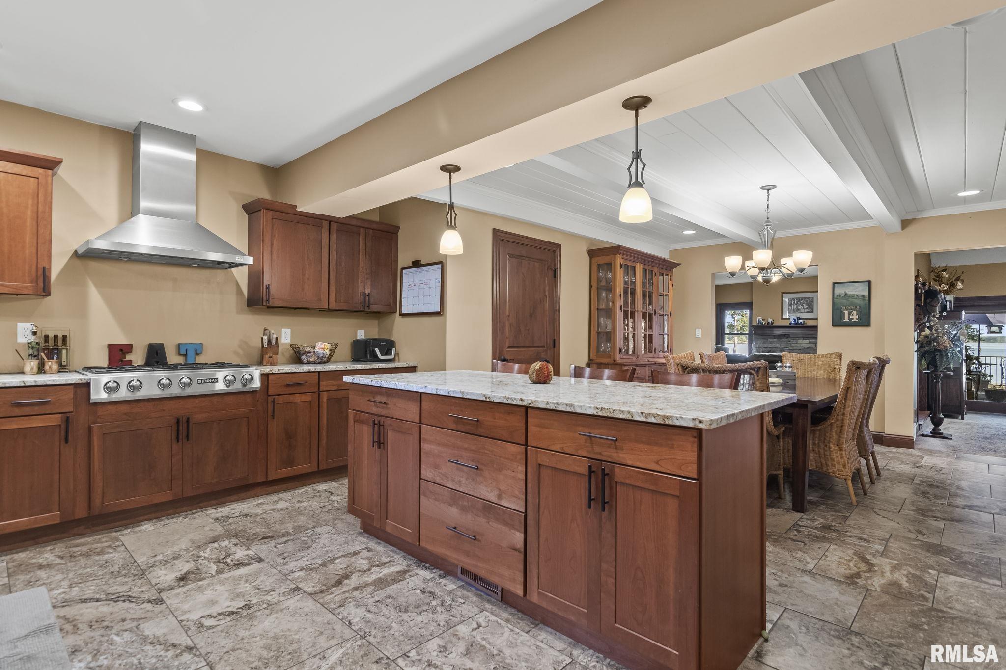 108 E Hazel Dell Lane, Springfield, Illinois image 16