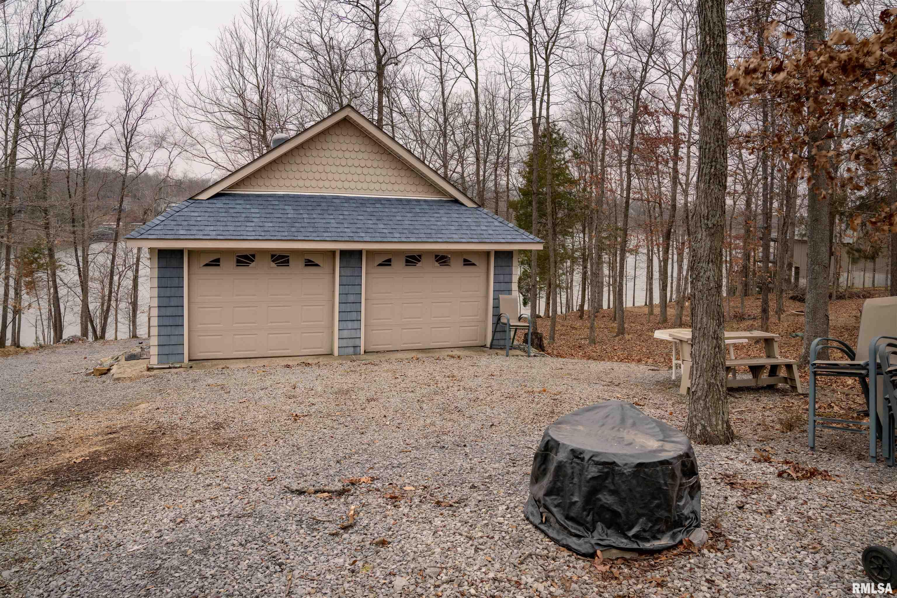 3645 Parrish Ridge Lane, Goreville, Illinois image 11