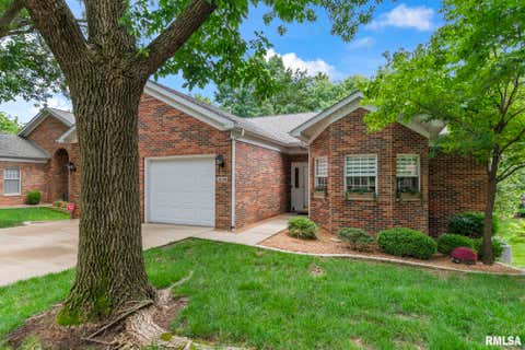 Homes For Sale - 2120 Timbercrest Court<br/> Sangamon County, Springfield, IL 62702