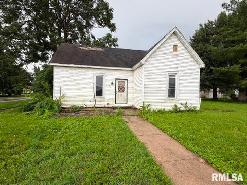 Homes For Sale - 104 W Franklin Street<br/> Cass County, Ashland, IL 62612