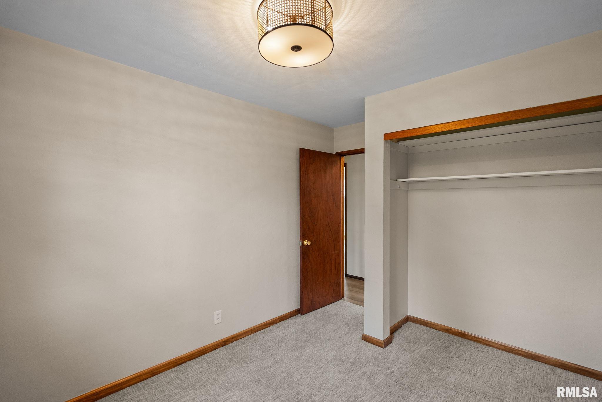 2707 Washington Street, Davenport, Iowa image 19