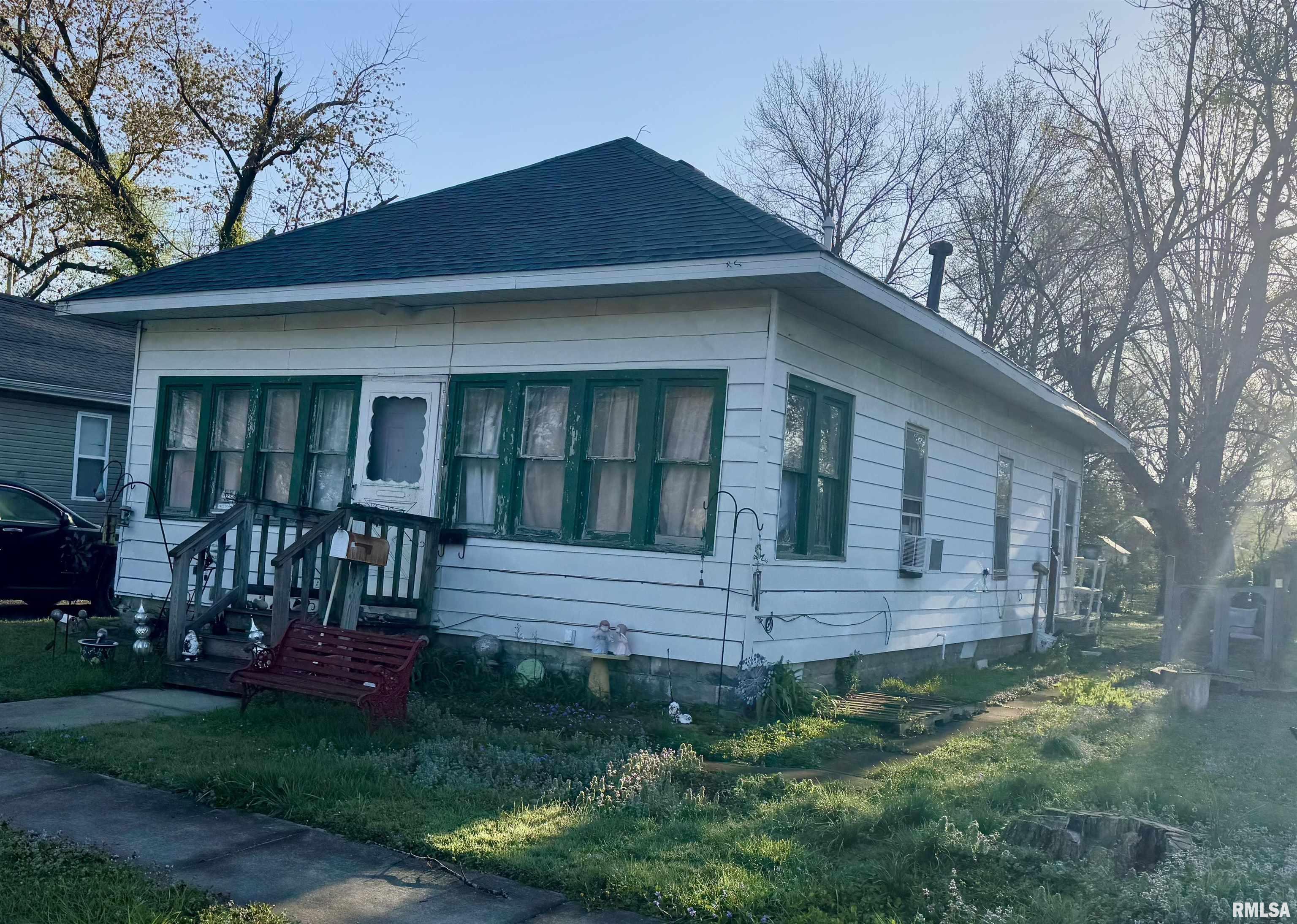 218 S Vincent Street, Salem, Illinois image 3