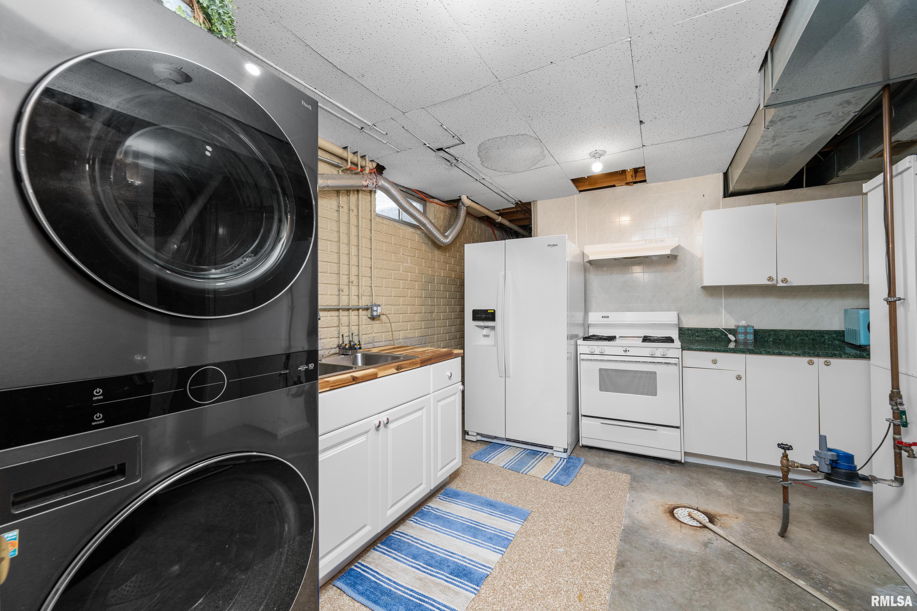 2722 W 34th Street, Davenport, Iowa image 36