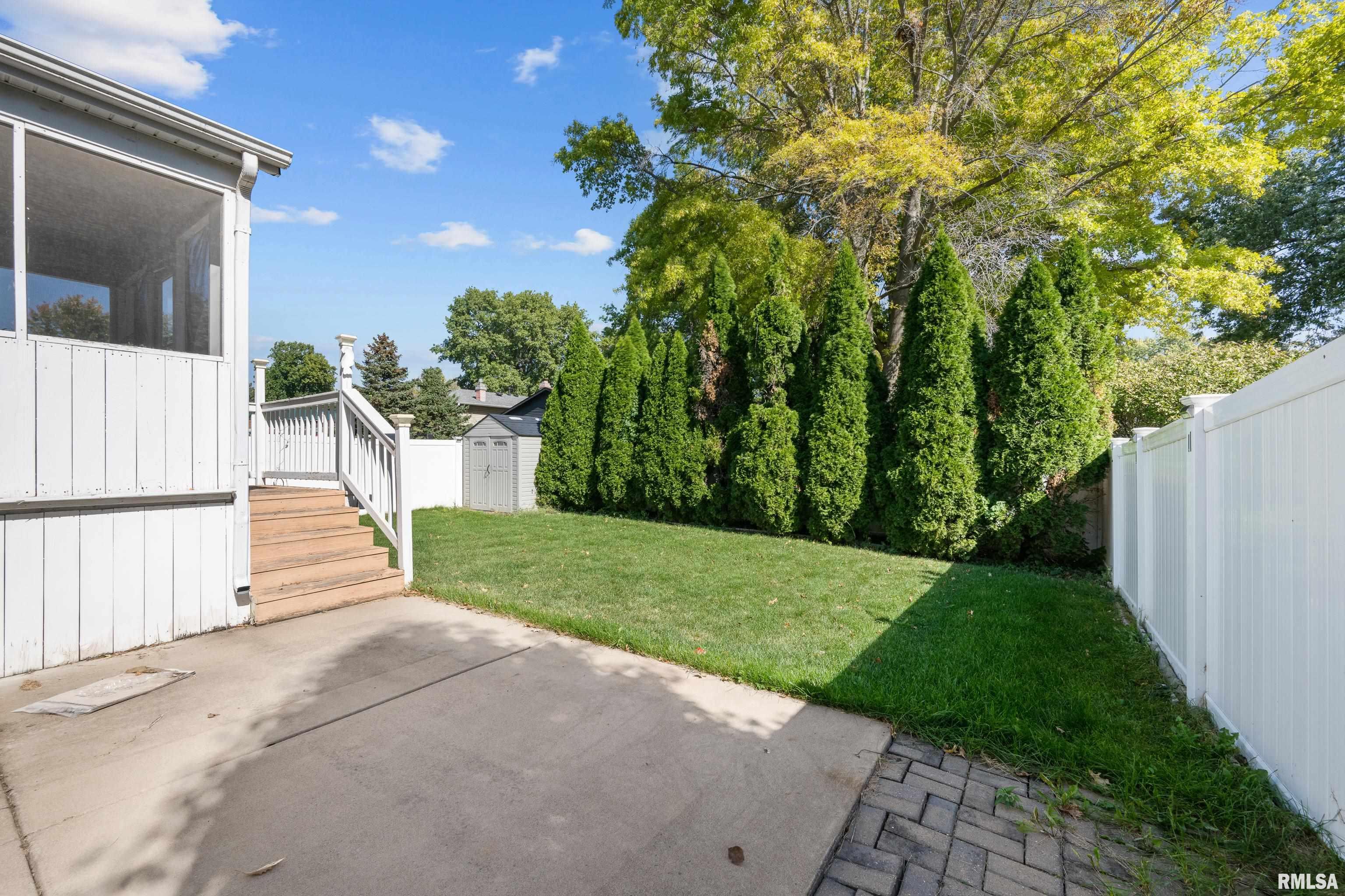 2722 W 34th Street, Davenport, Iowa image 39