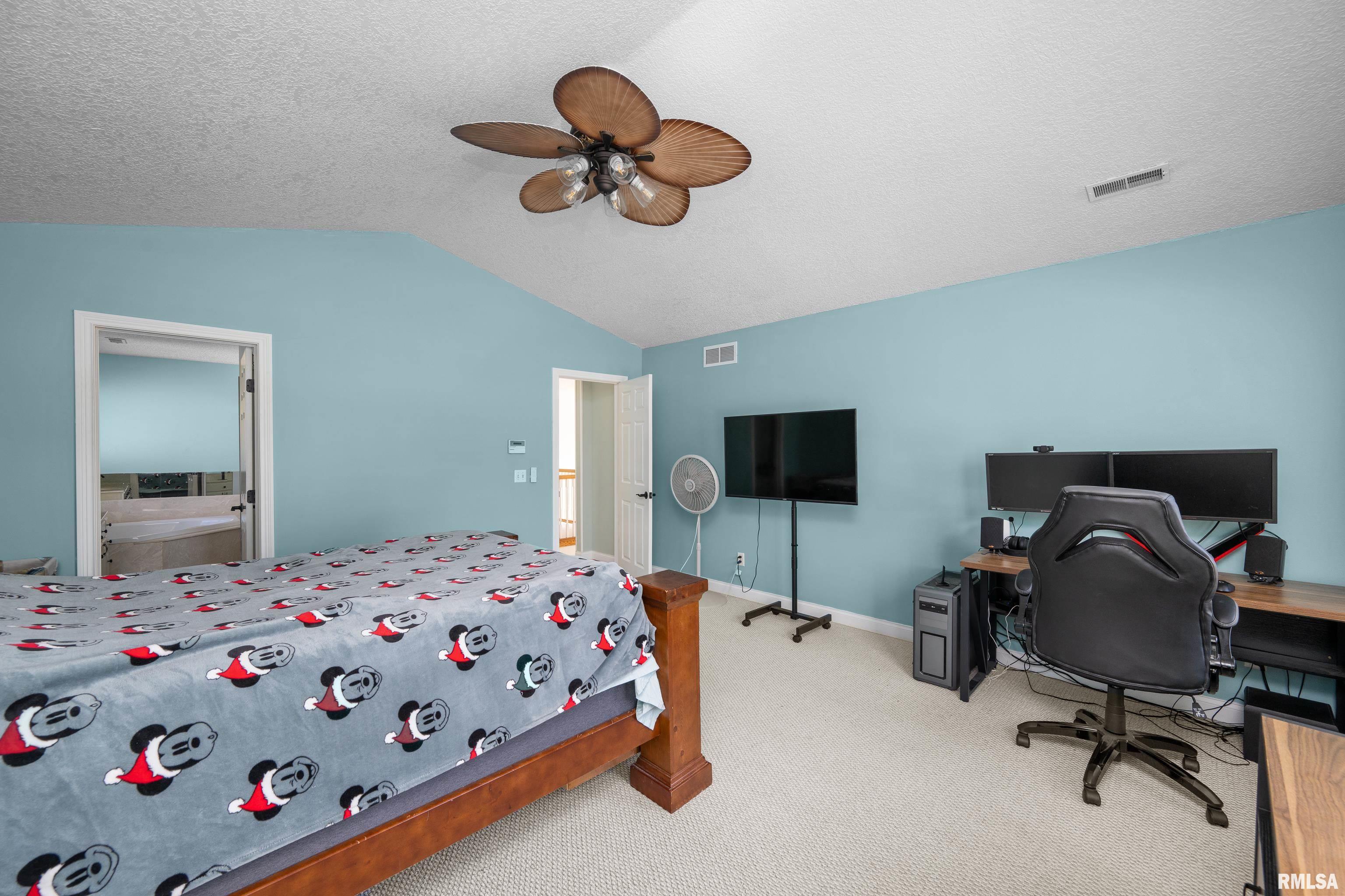 2722 W 34th Street, Davenport, Iowa image 22