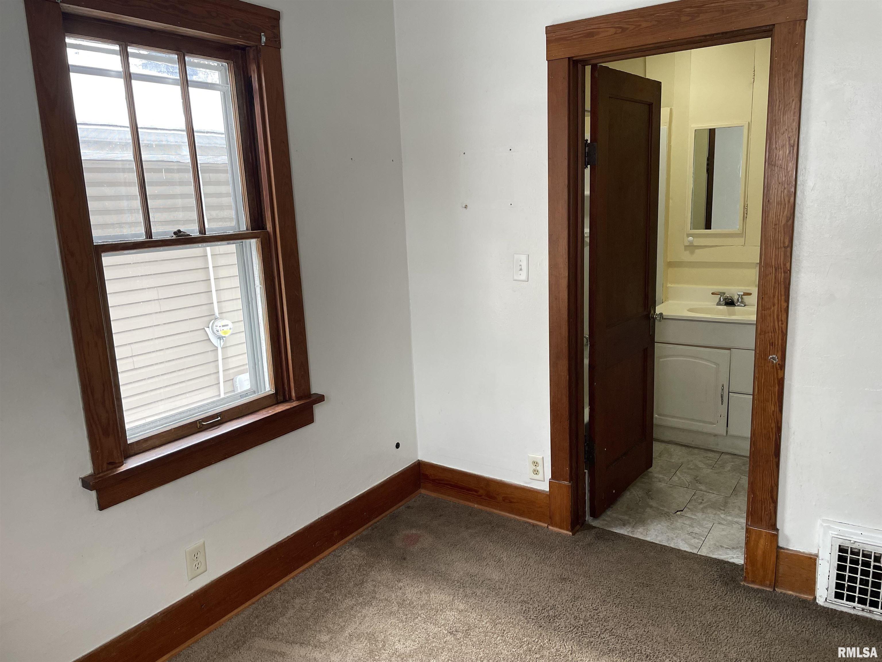 1101 E Melbourne Avenue, Peoria, Illinois image 8