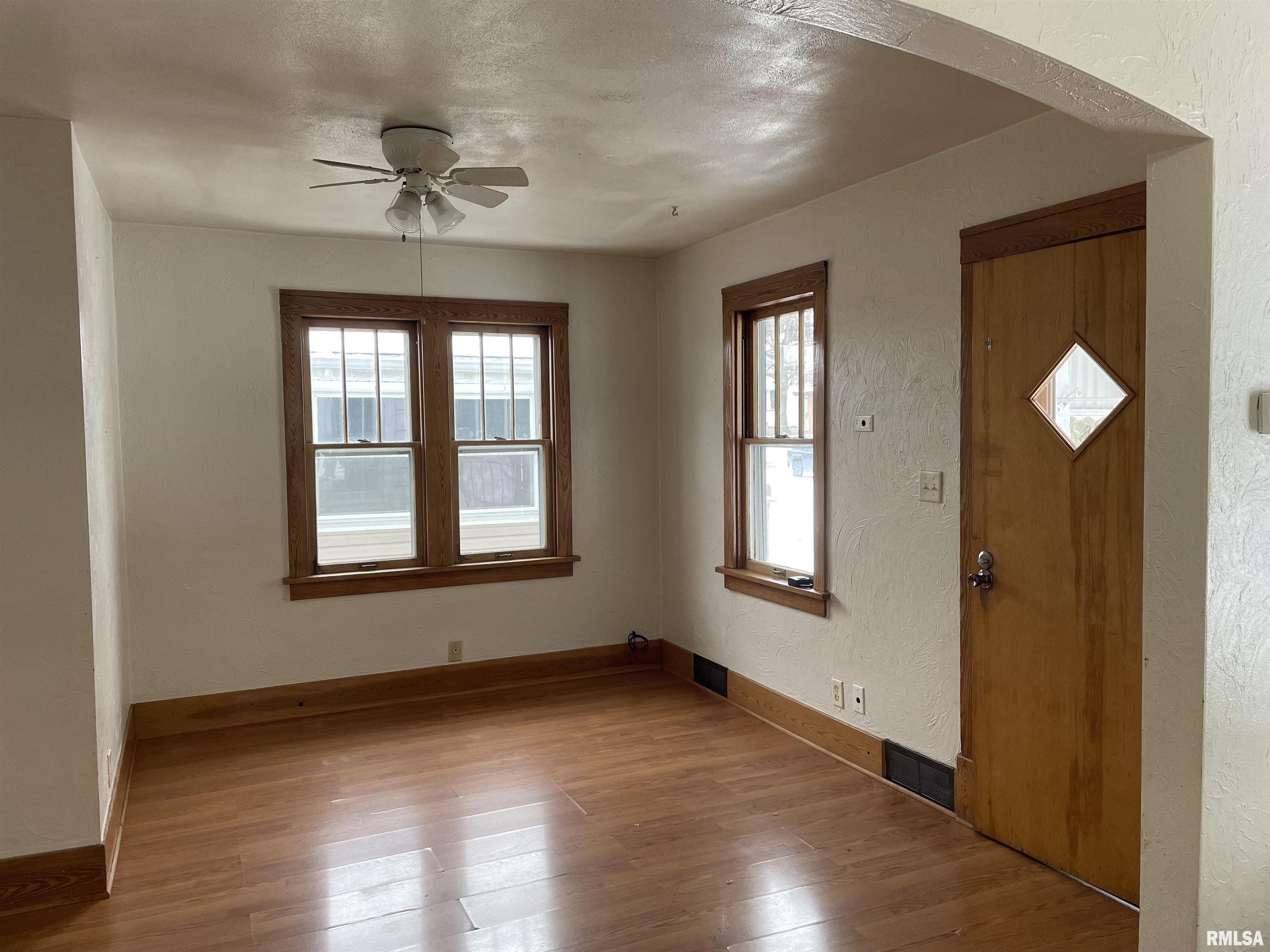 1101 E Melbourne Avenue, Peoria, Illinois image 3