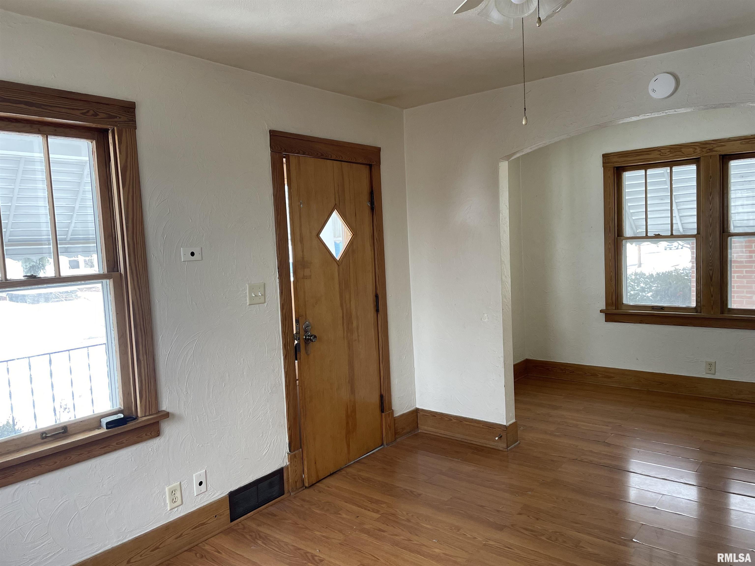 1101 E Melbourne Avenue, Peoria, Illinois image 4