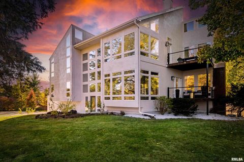 Homes For Sale - 4119 N Grandview Drive<br/> Peoria County, Peoria, IL 61614