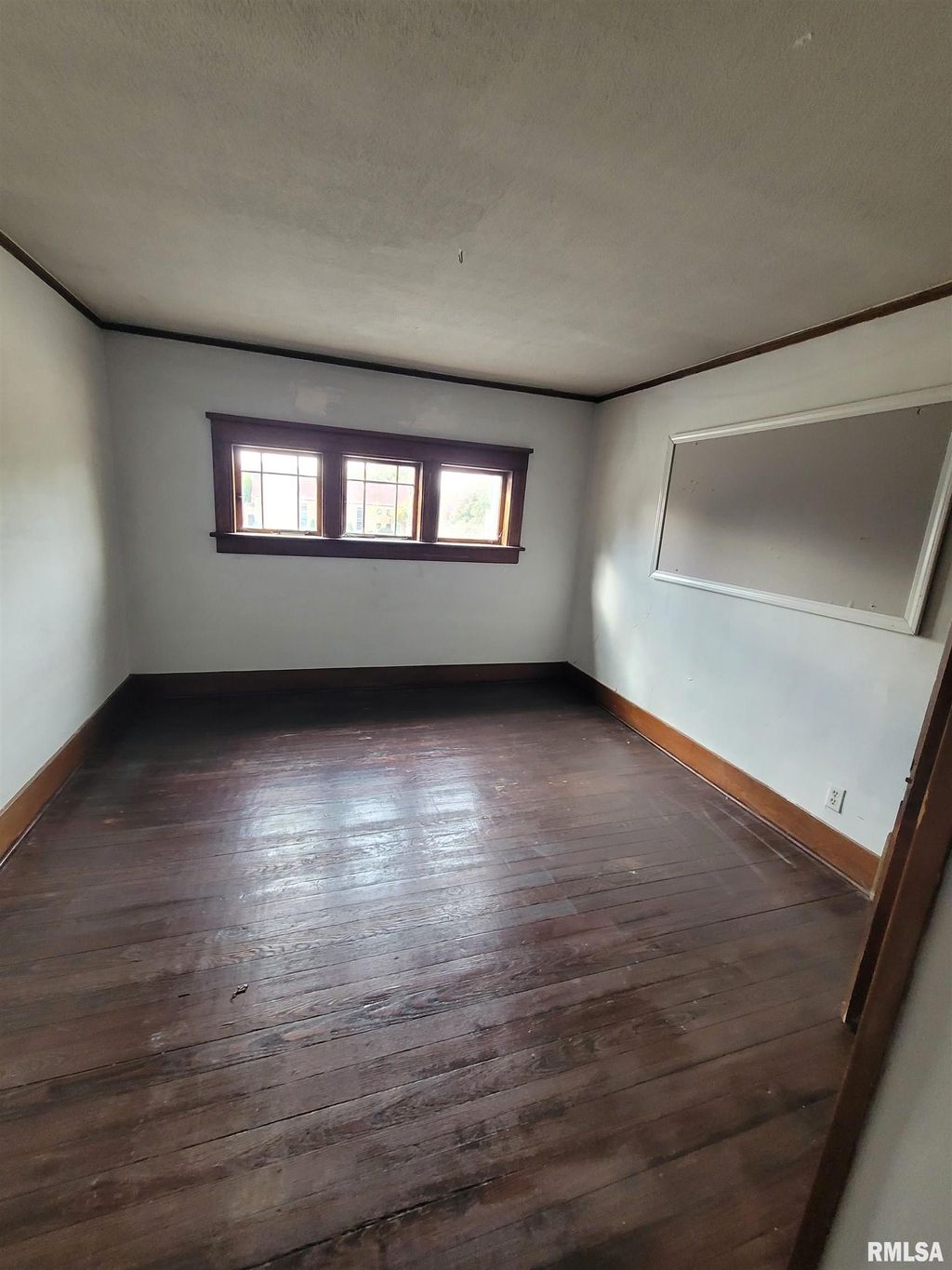 Photo of 1220 N UNIVERSITY Street, Peoria, IL 61606 (MLS # CA1040224)