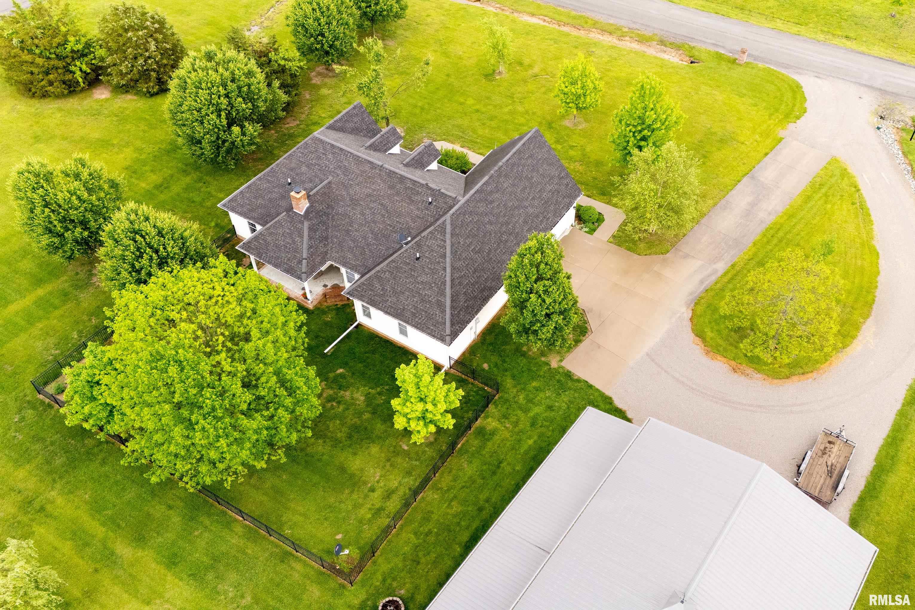 5963 Lakeview Drive, Carterville, Illinois image 37